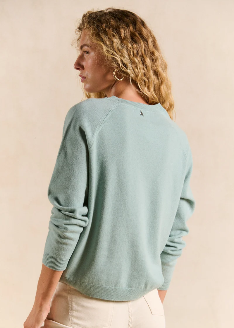 Pull en laine col rond détail col