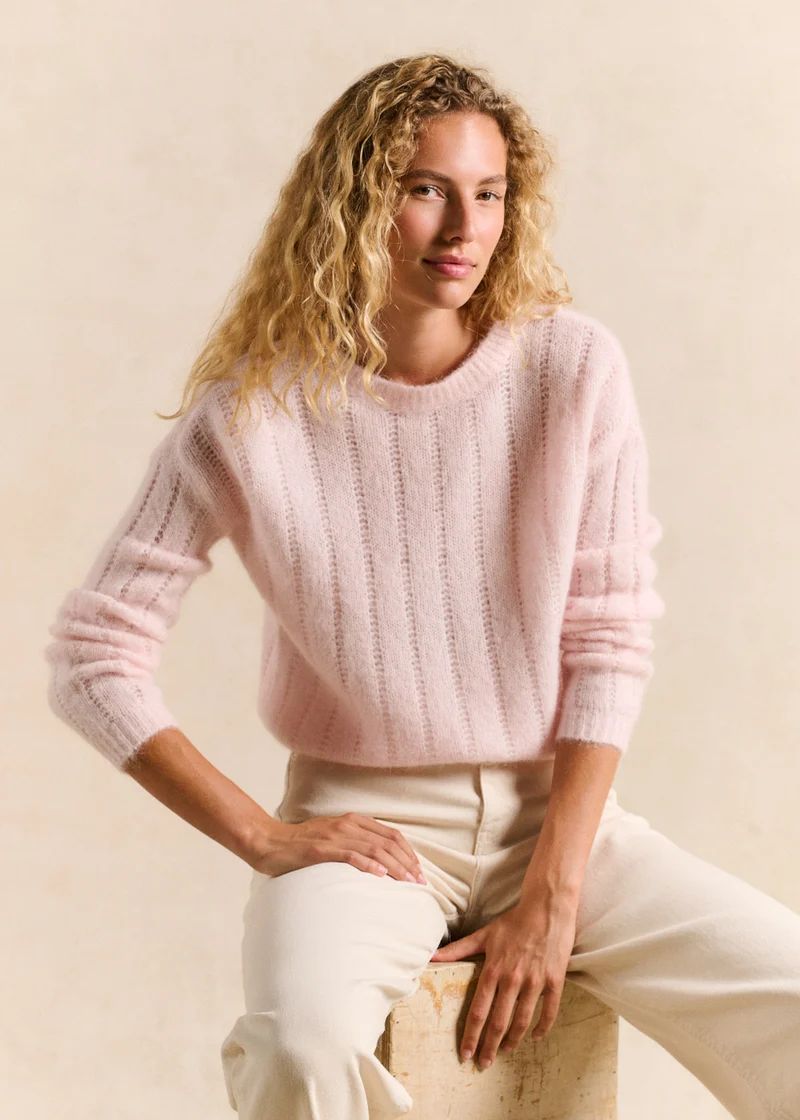 Pull col rond en maille ajourée