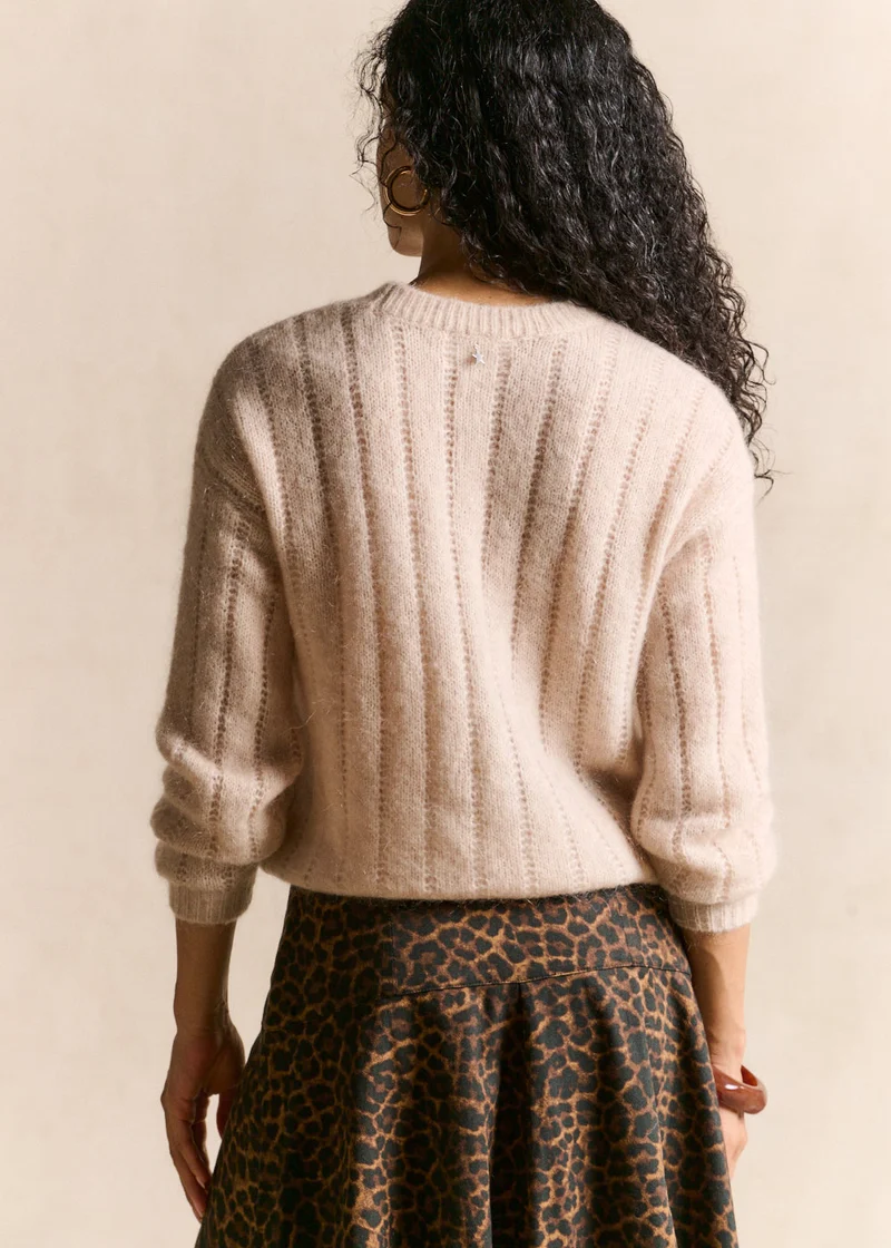 Pull col rond en maille ajourée
