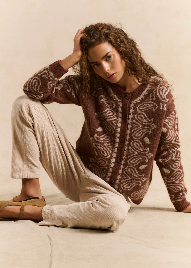 Gilet en maille jacquard motif bandana