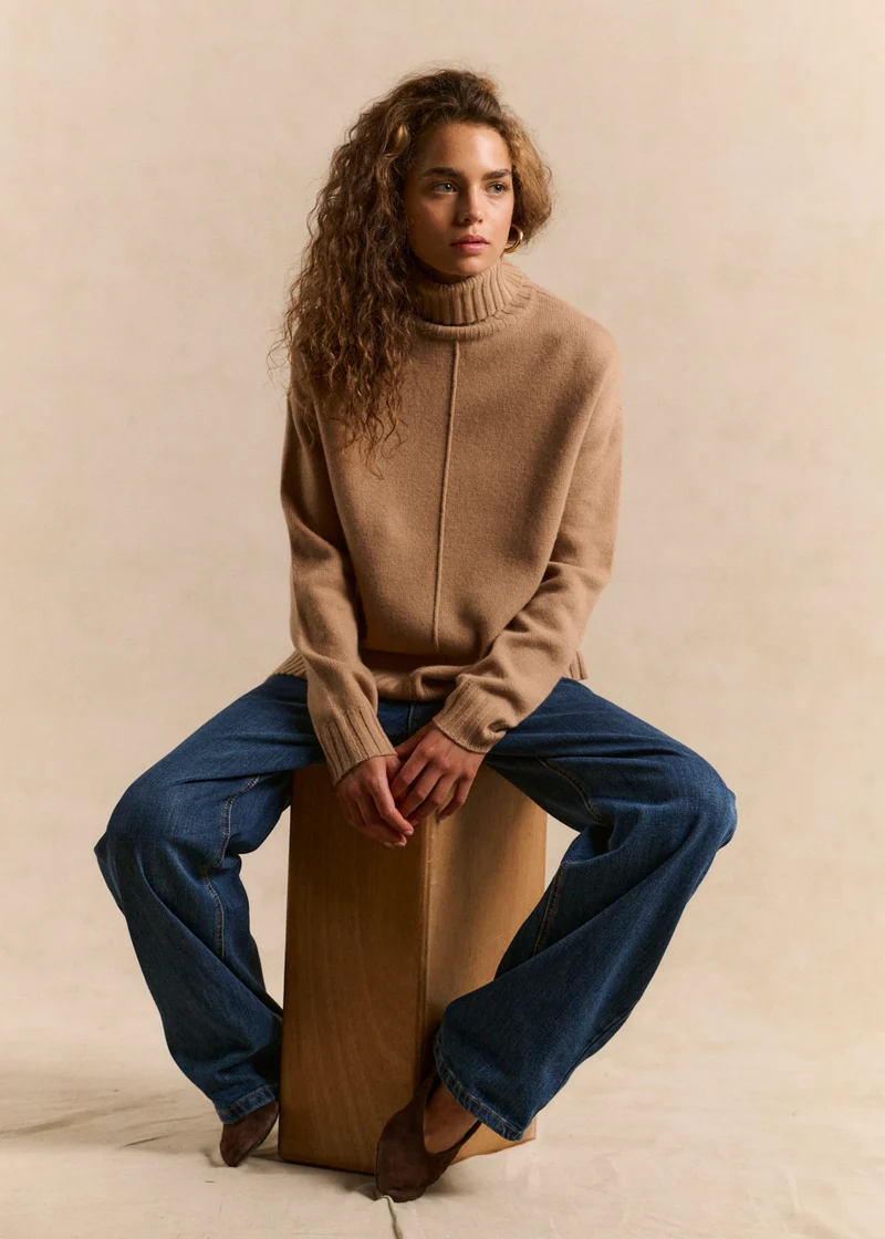 Pull ample col roulé en laine