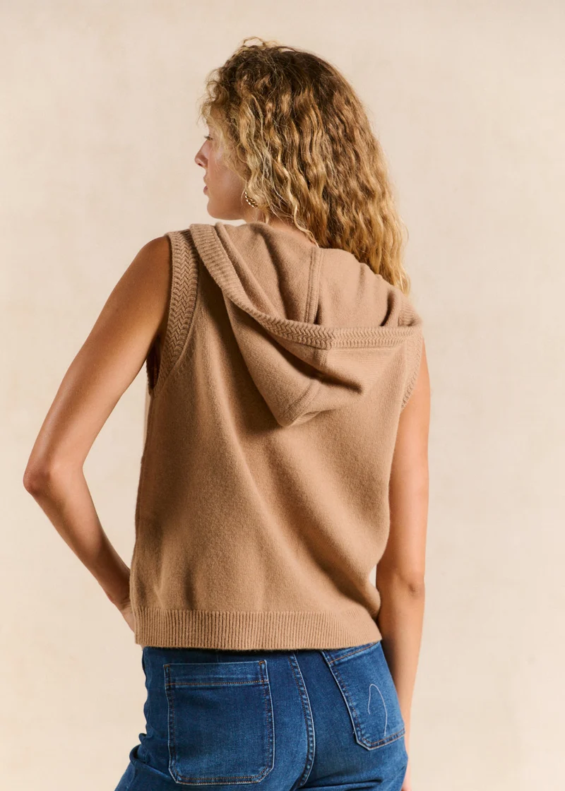 Gilet laine sans manches à capuche
