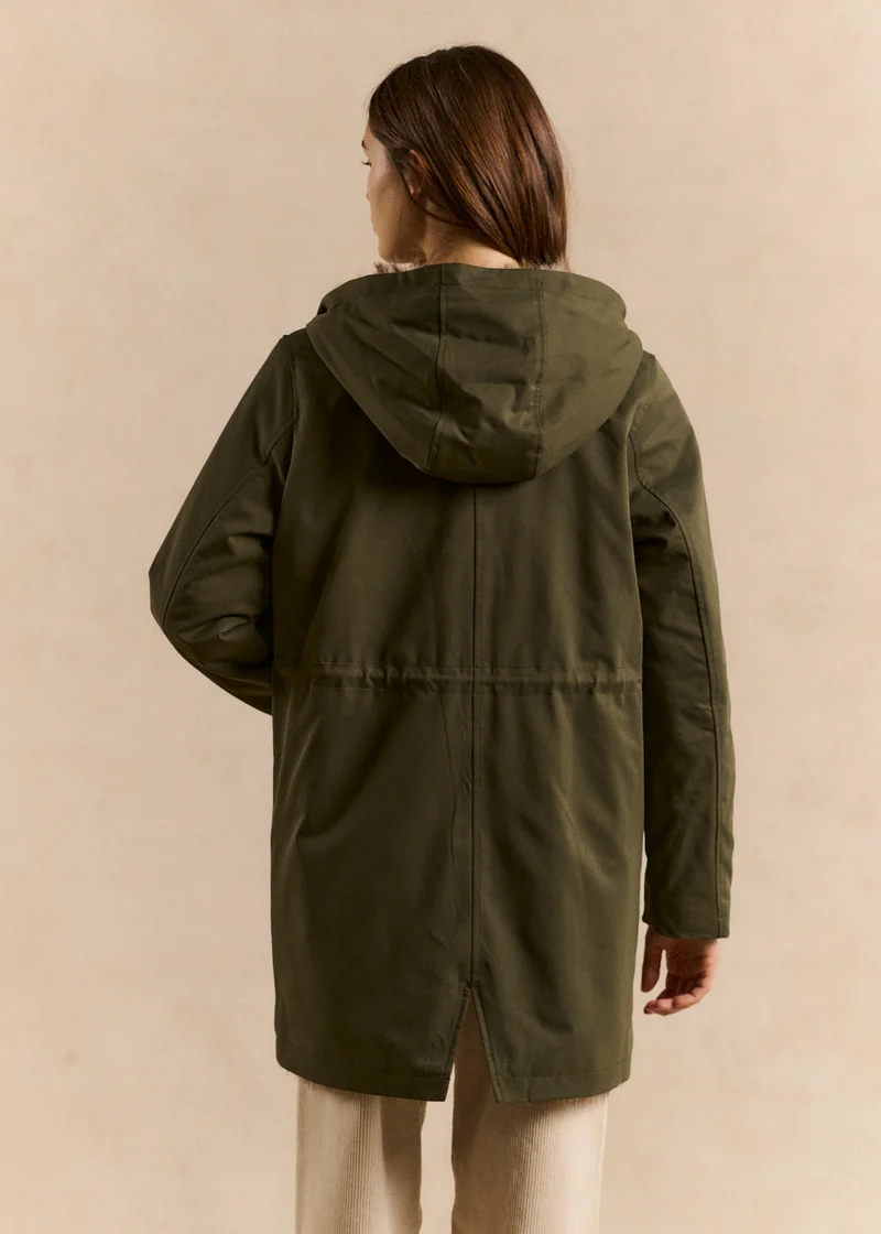 Parka déperlante longue doublée fausse fourrure