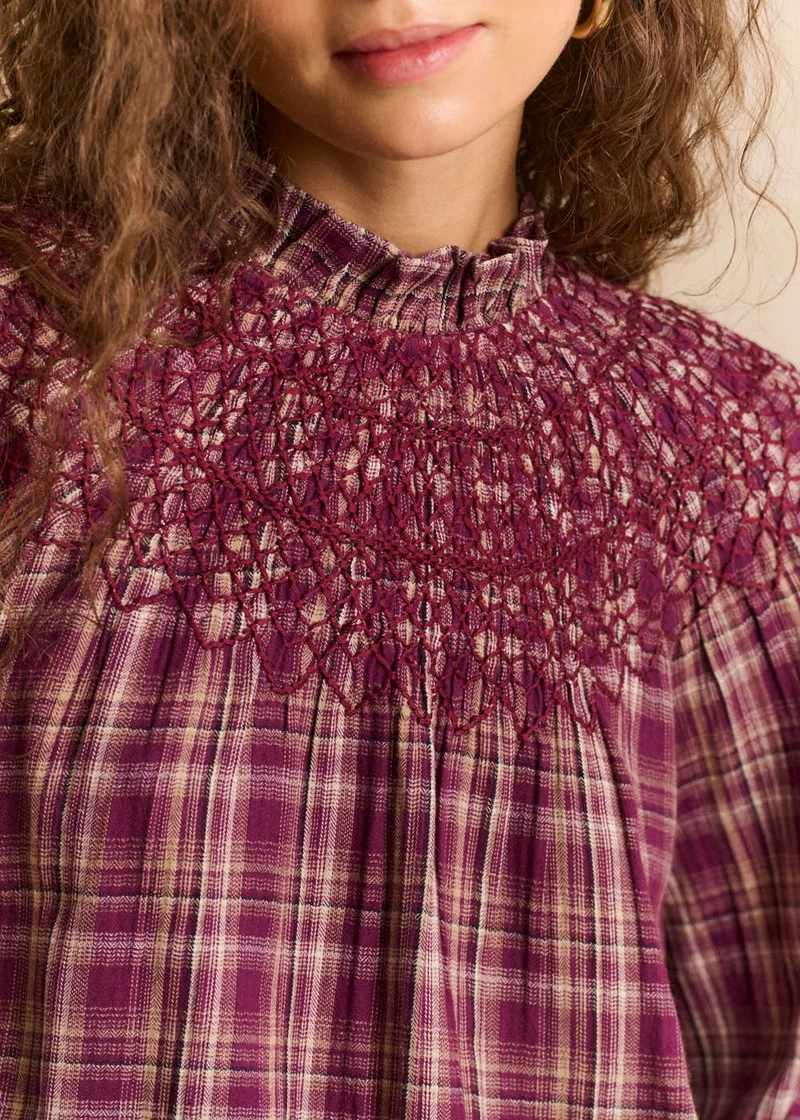 Blouse à carreaux smockée