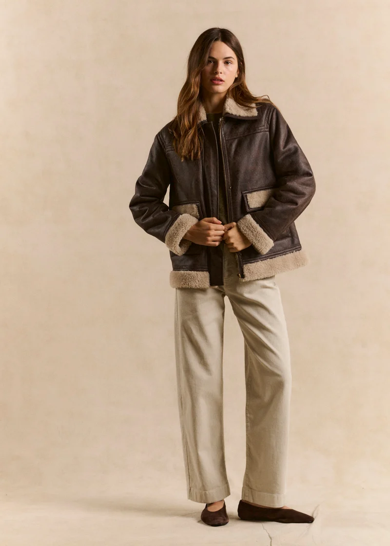Veste droite effet suede col fourrure
