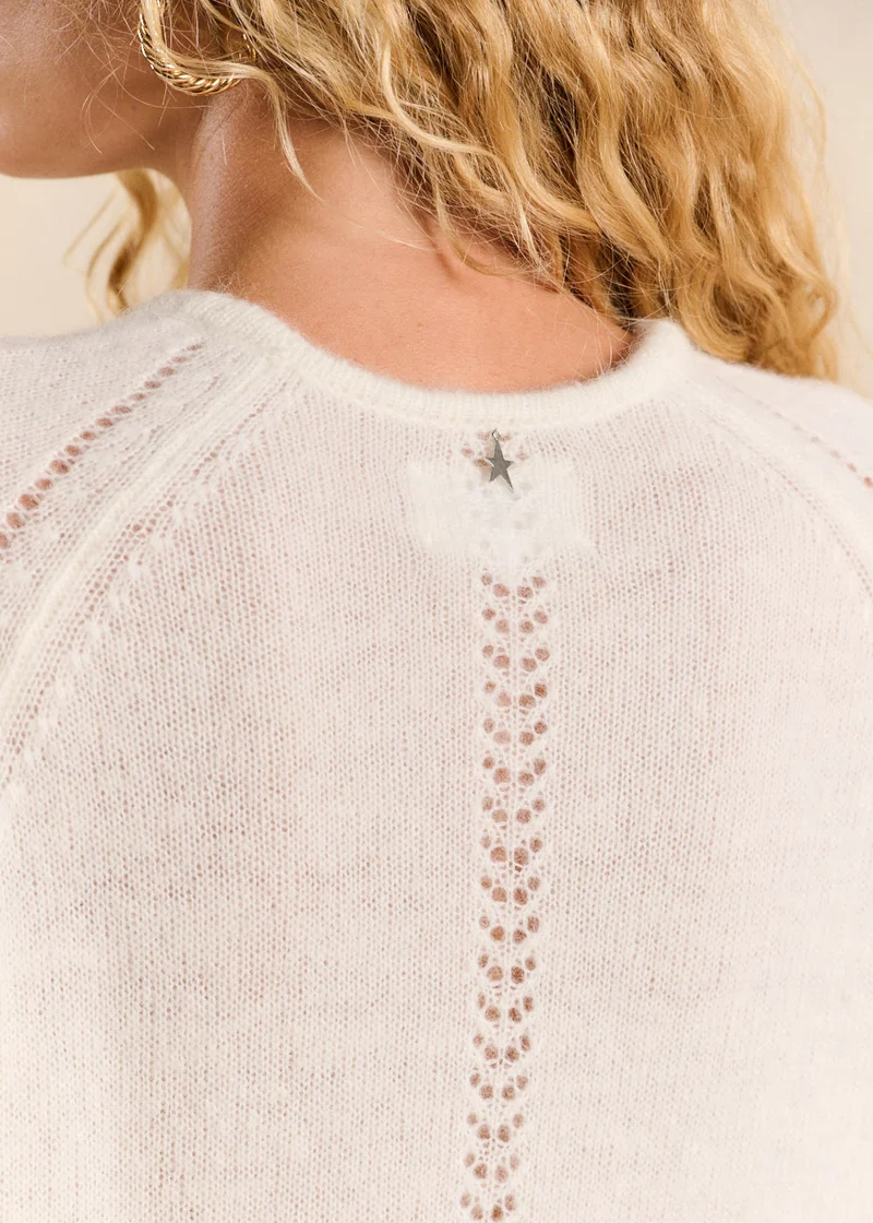 Pull col V détails ajourés