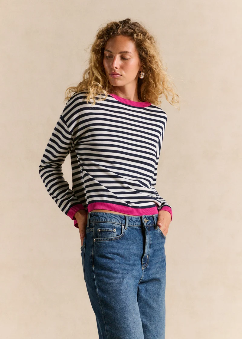 Pull rayé à col rond