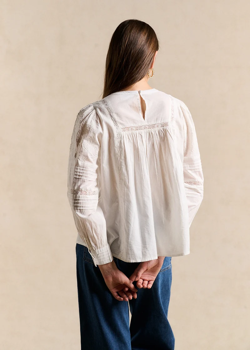 Blouse en voile de coton brodée