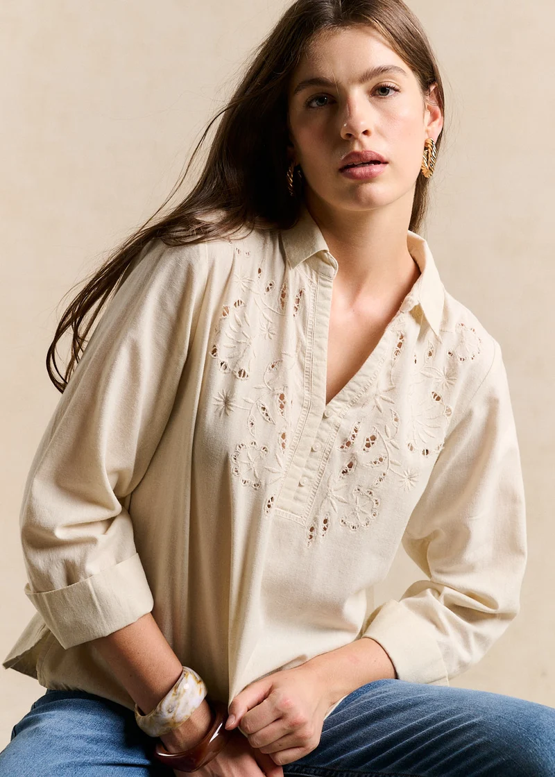 Blouse brodée en lin et coton