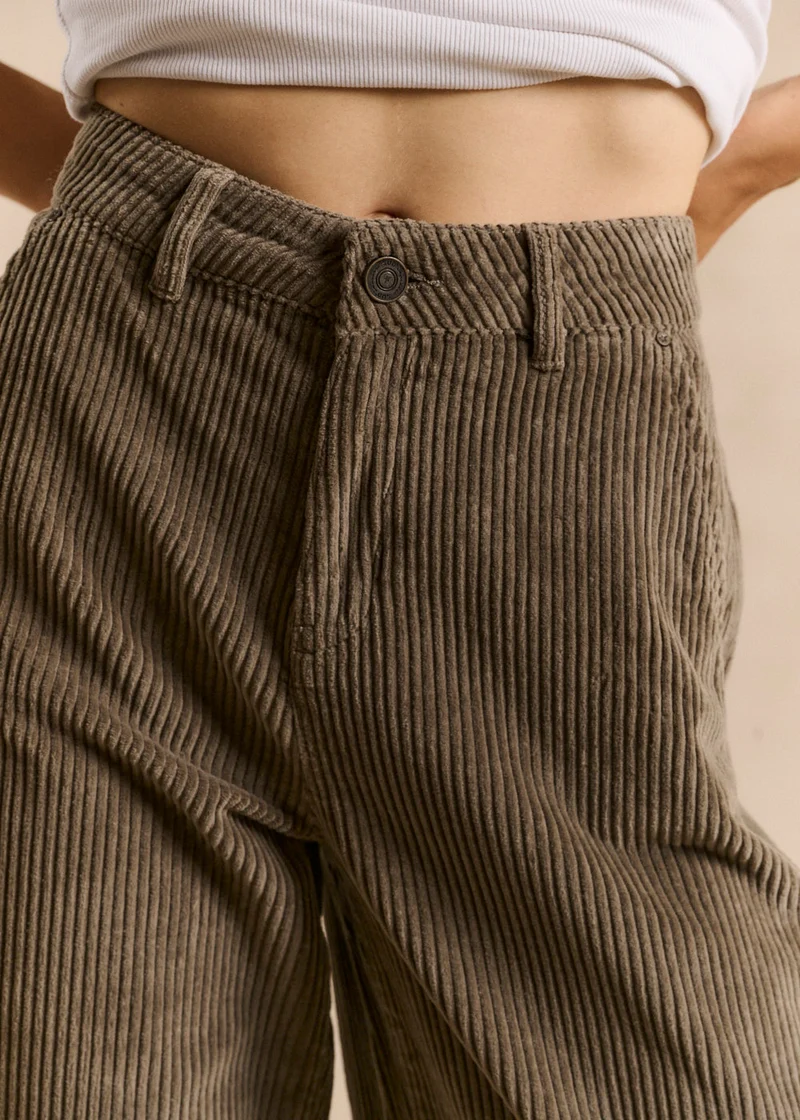 Pantalon large en velours de coton taille haute