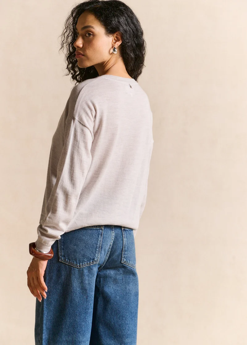 Pull fin col v en laine