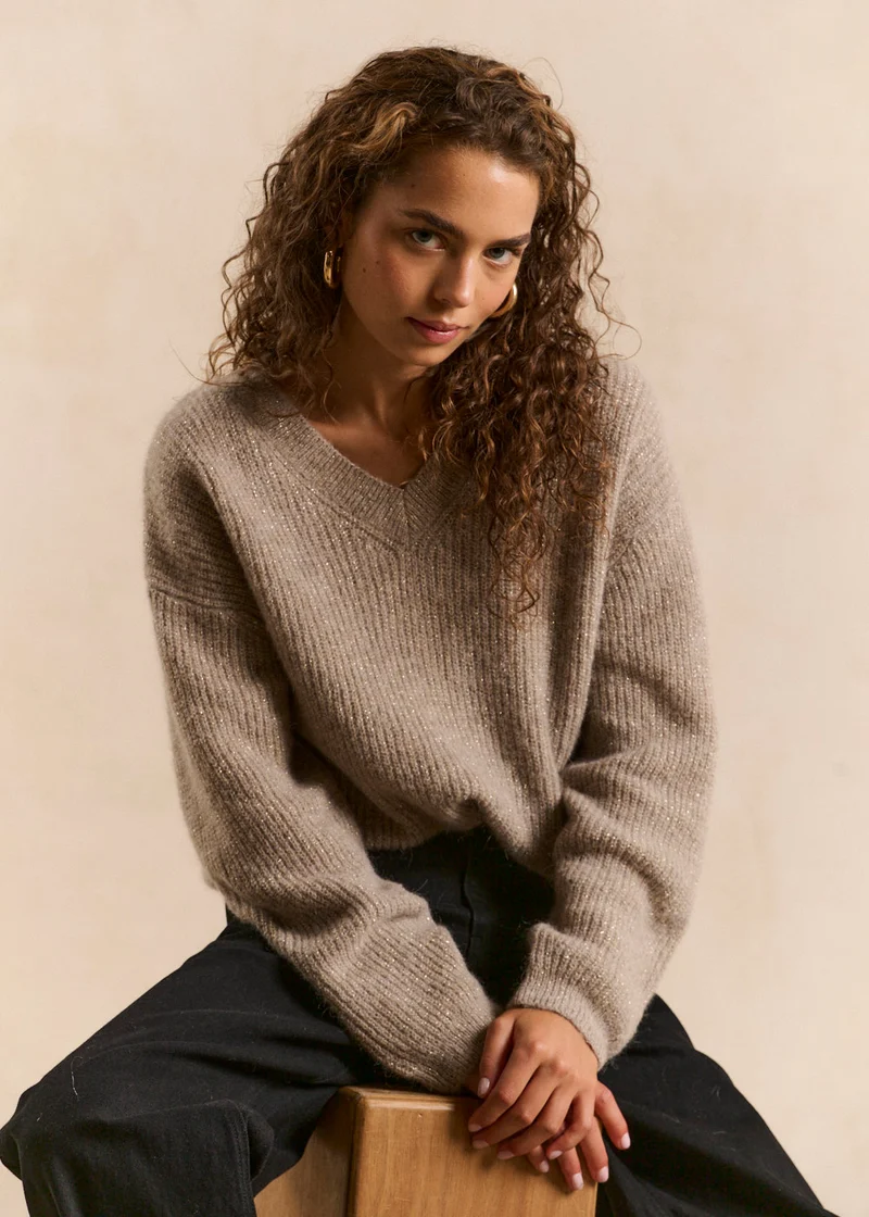Pull scintillant col en V