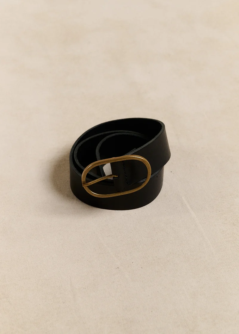 Ceinture en cuir boucle ovale dorée