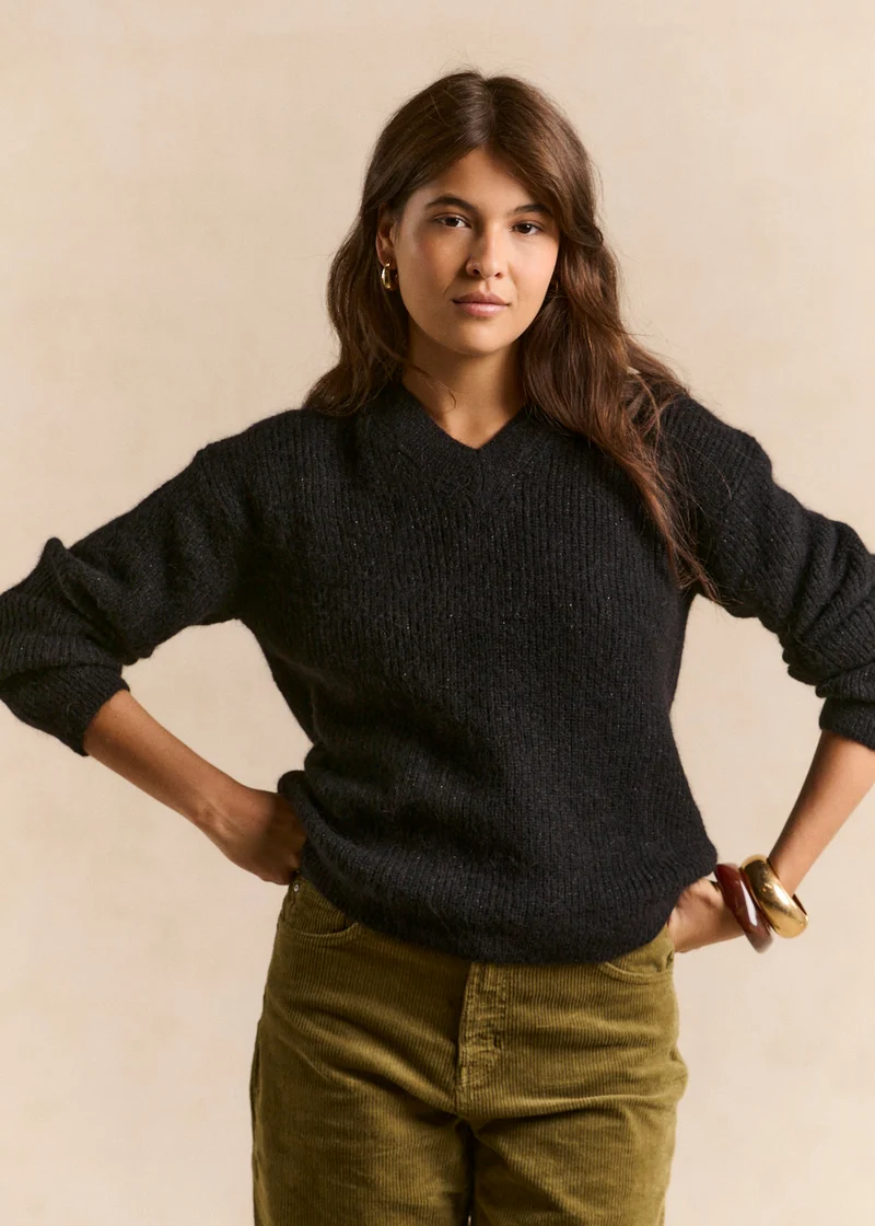 Pull scintillant col en V