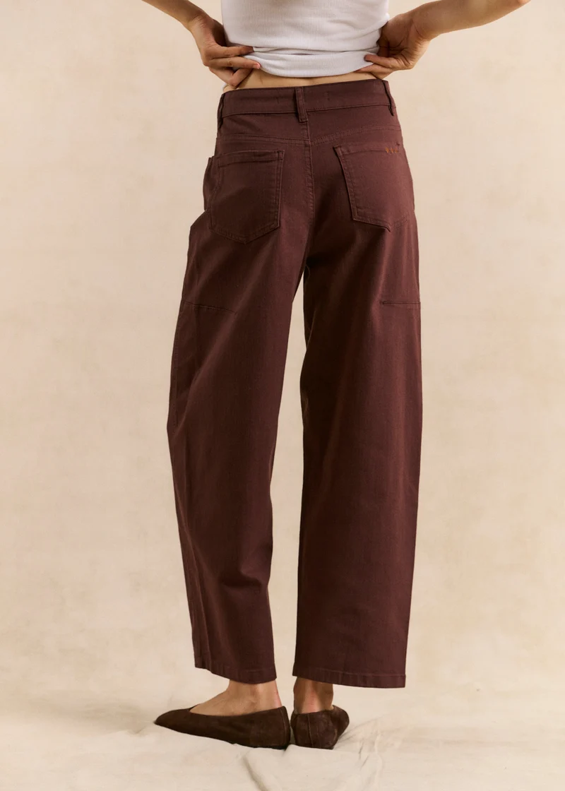 Pantalon coupe boule cinq poches