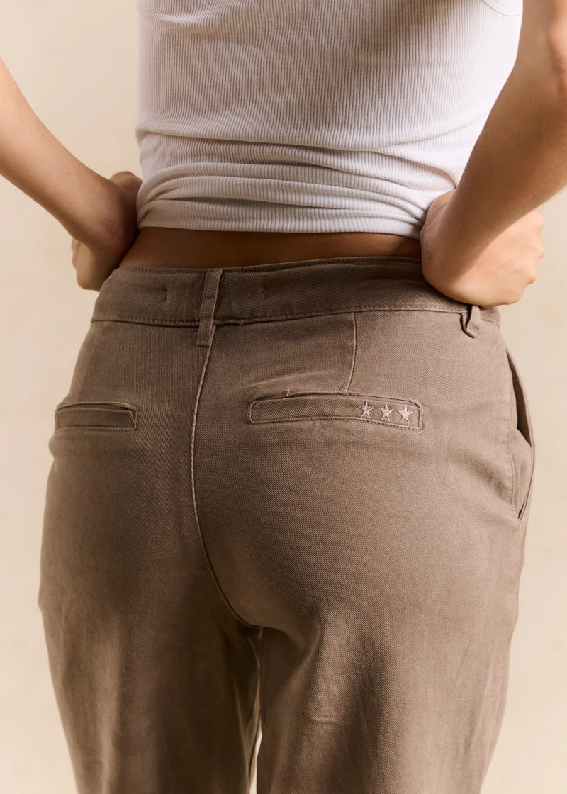 Pantalon droit toucher peau de pêche