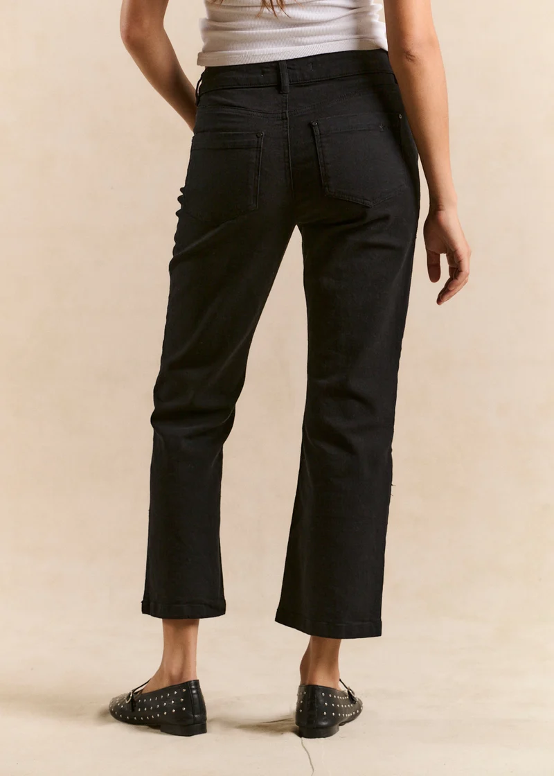Jean flare court en denim noir