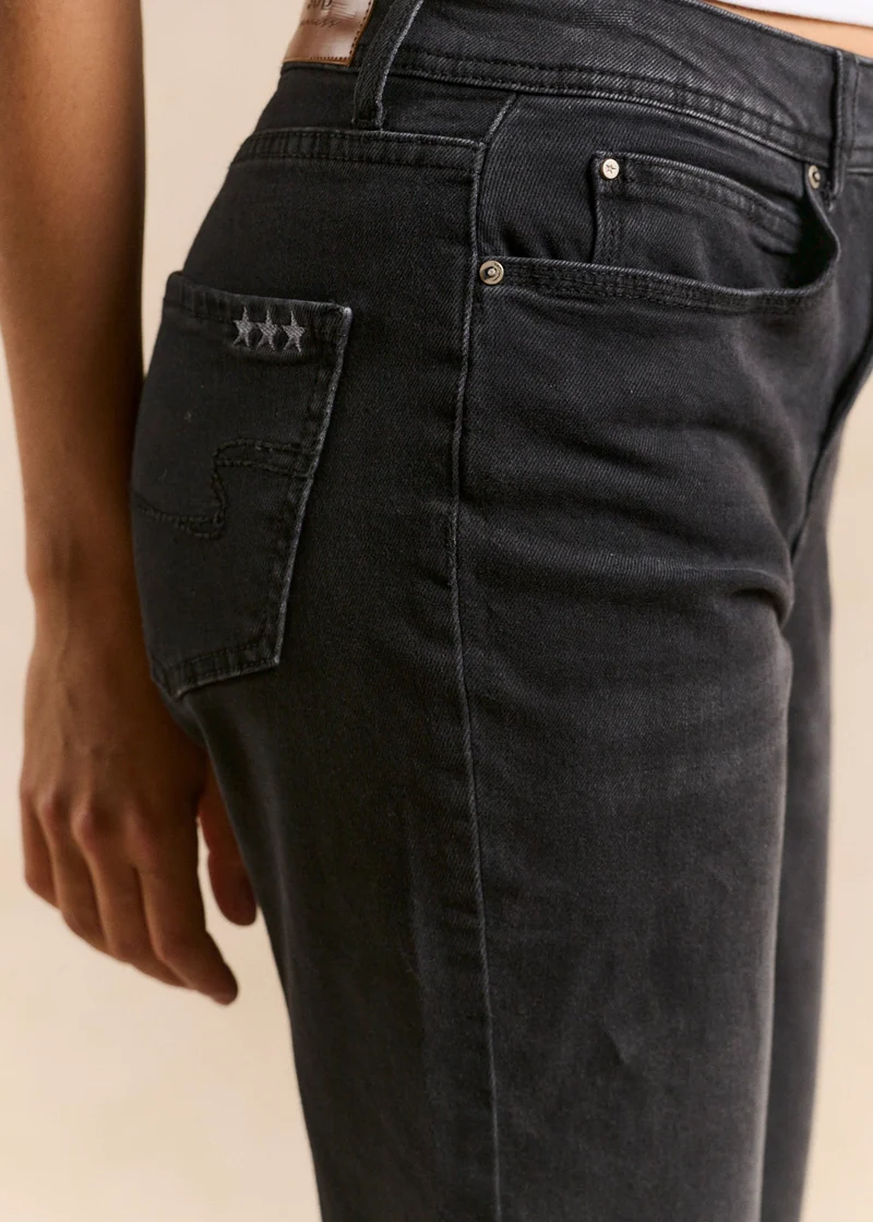 Jean Boyfriend