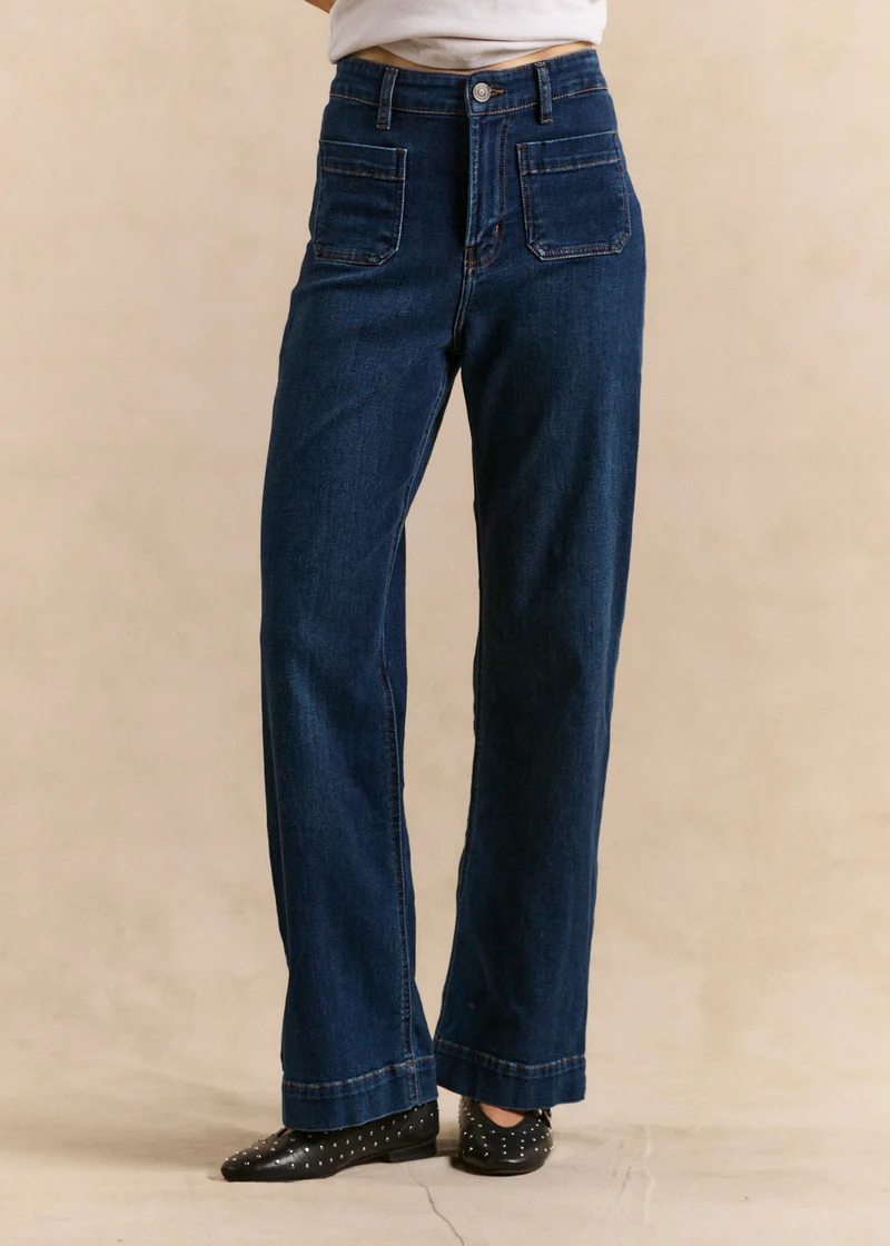 Jean à jambes larges avec revers et taille haute