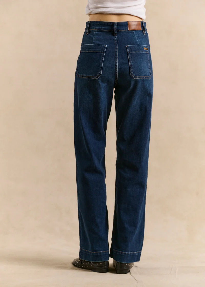 Jean à jambes larges avec revers et taille haute