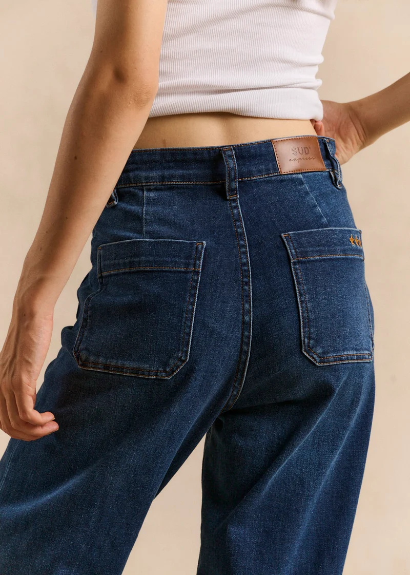 Jean à jambes larges avec revers et taille haute