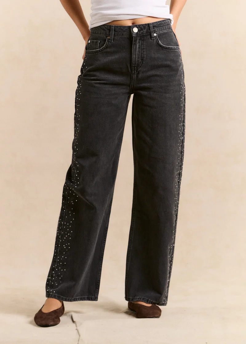 Jean large en denim noir à clous et strass