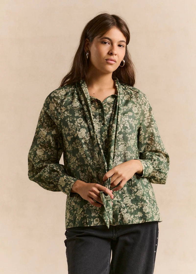Blouse imprimée fleurie col lavallière