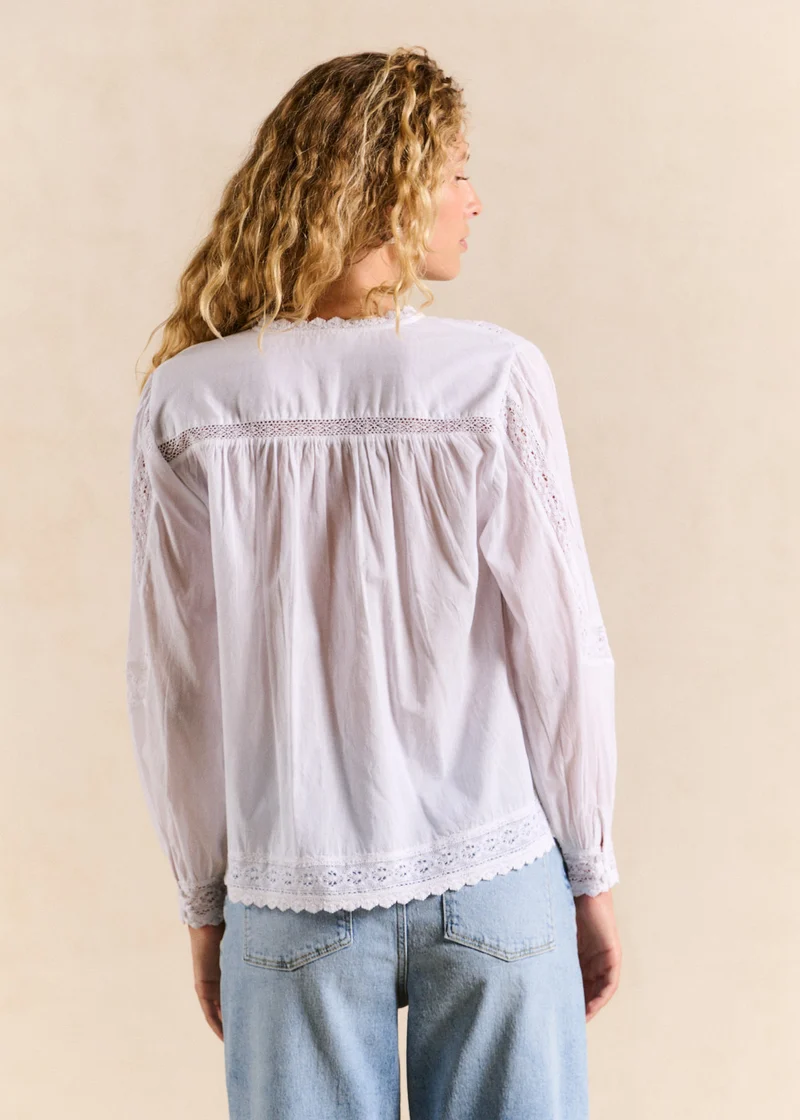 Blouse brodée en voile de coton