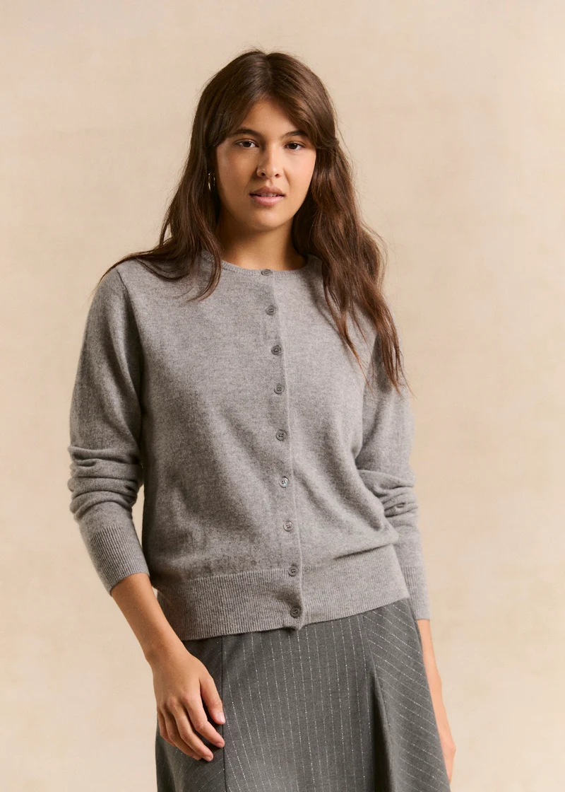 Gilet cachemire boutonné coupe droite