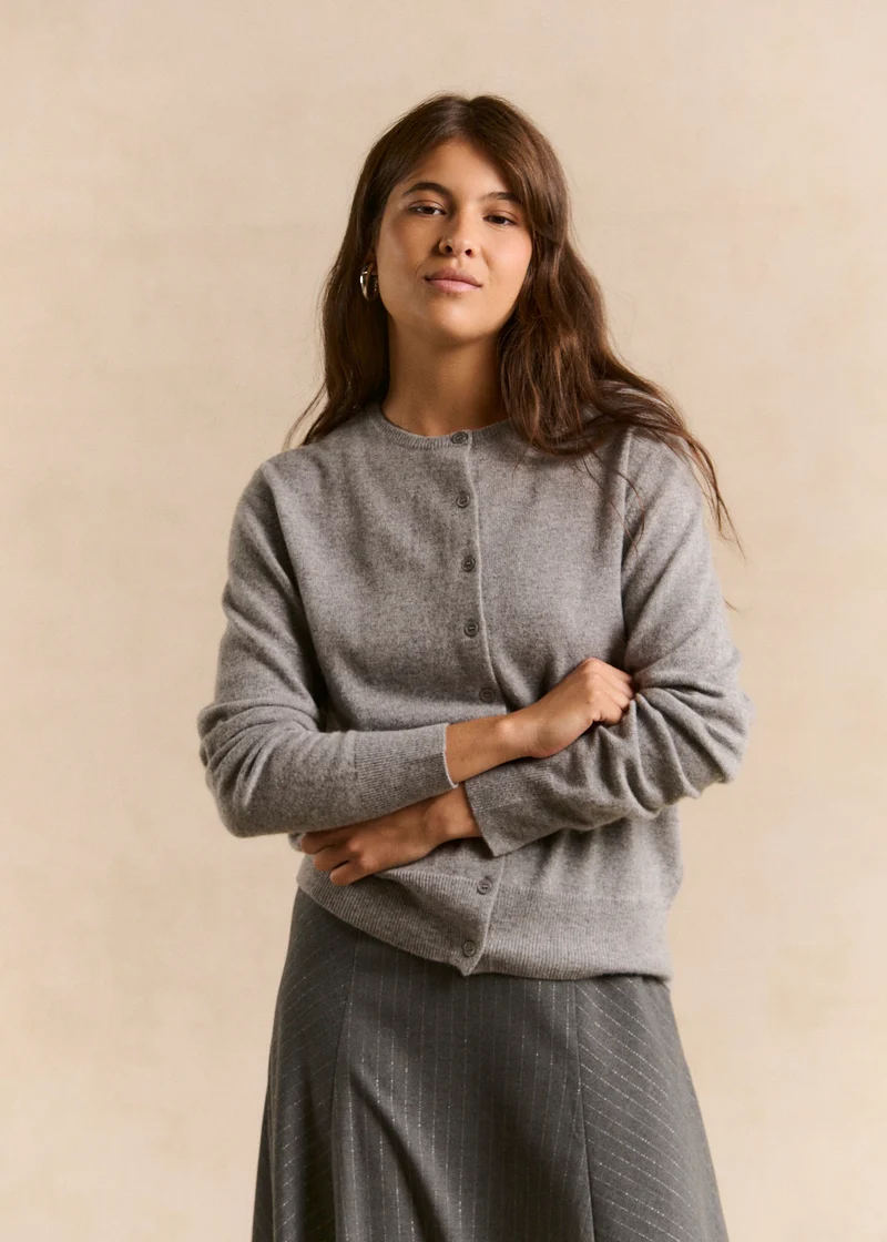 Gilet cachemire boutonné coupe droite