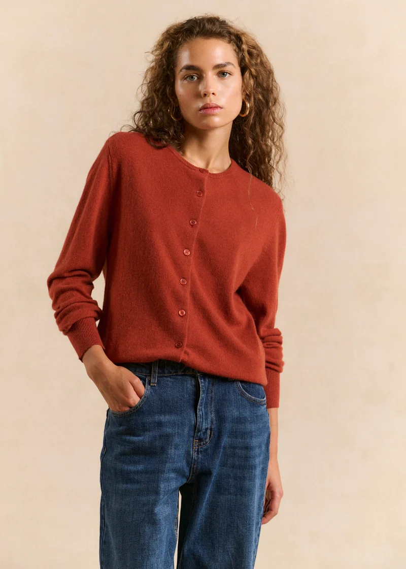 Gilet cachemire boutonné coupe droite
