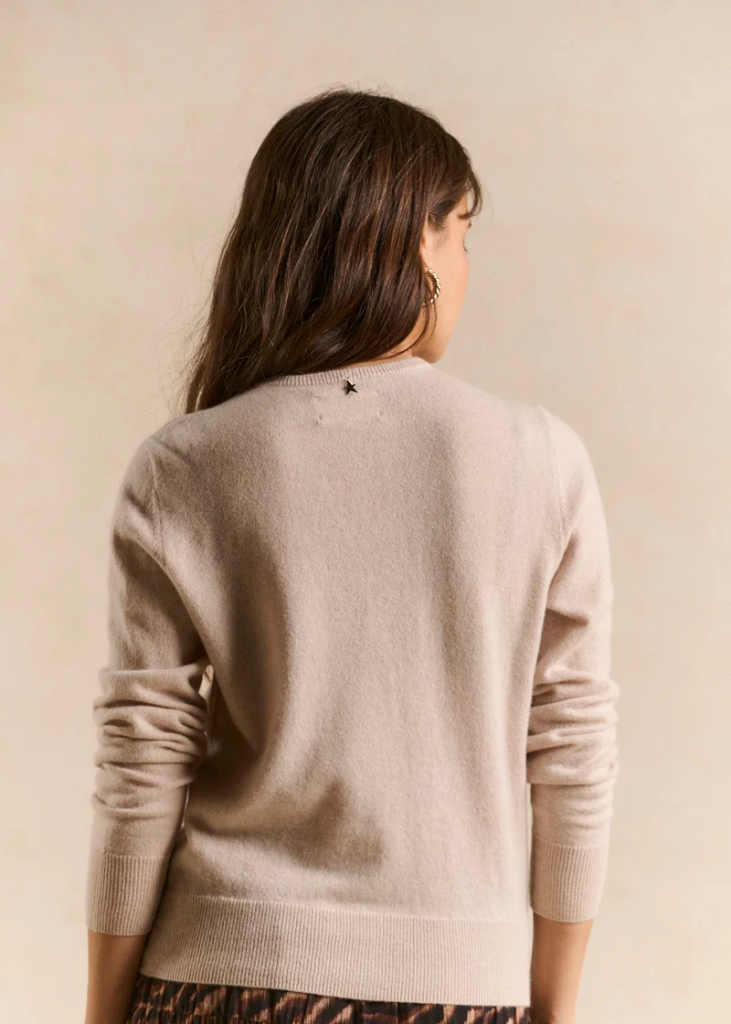 Gilet cachemire boutonné coupe droite
