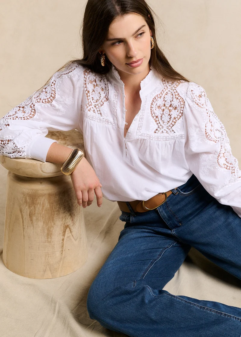 Blouse en voile de coton brodés