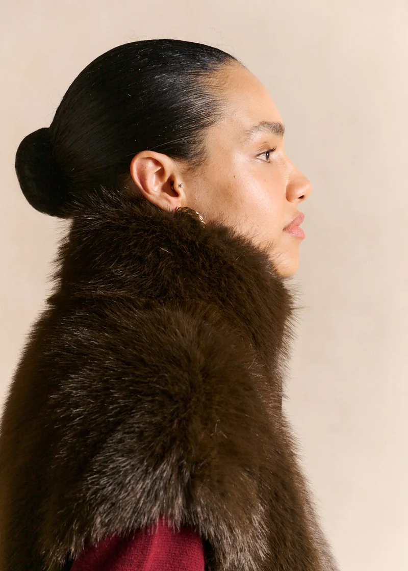 Gilet sans manches effet fourrure poils longs