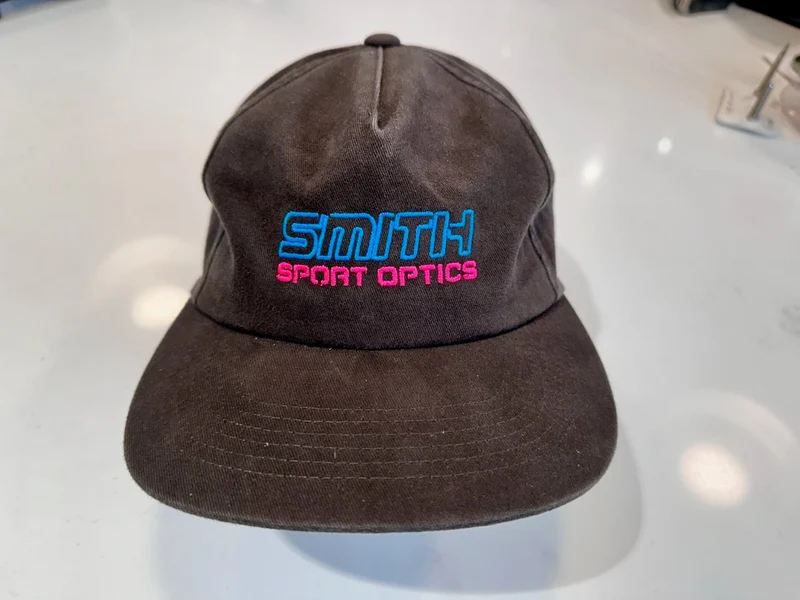 Casquette Smith Optics noir bleu rose