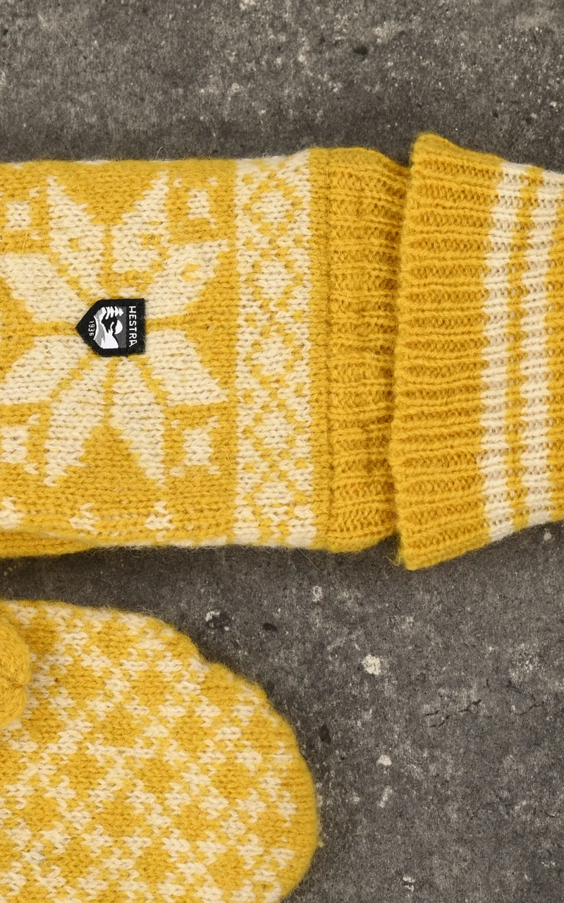 Moufles chaudes en laine jaune