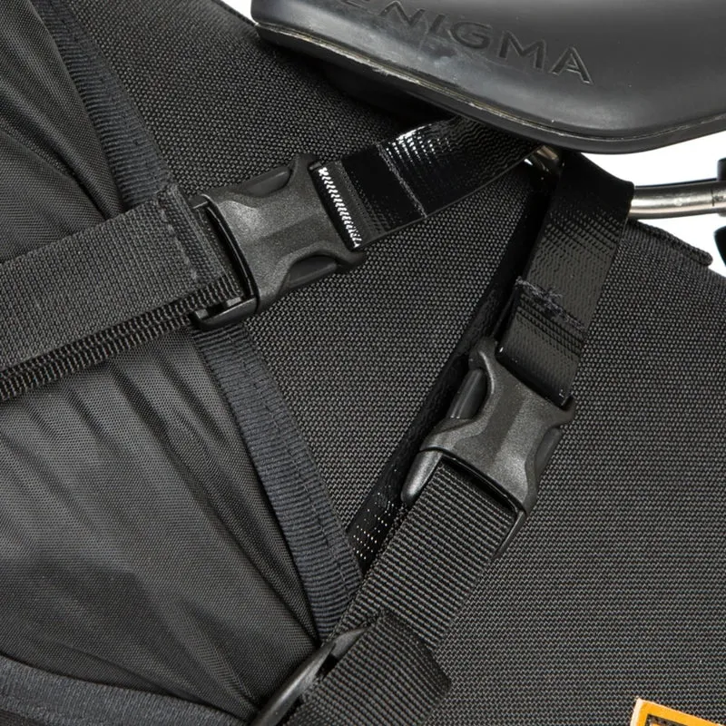 Sac de selle Restrap 18l Noir