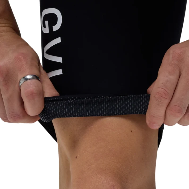 Bib Givelo Lacefly