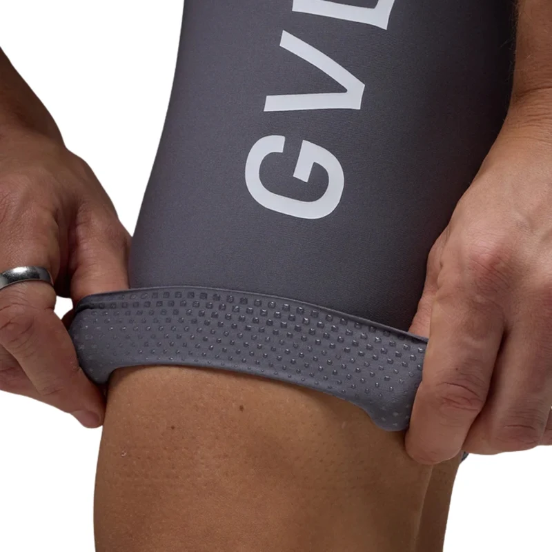 Bib Givelo Lacefly