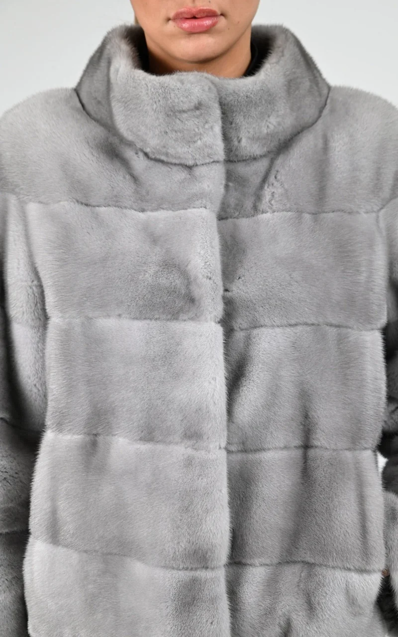 Veste en vison gris perle