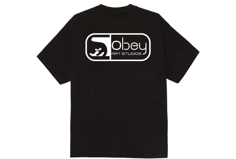 T-shirt des studios d'art