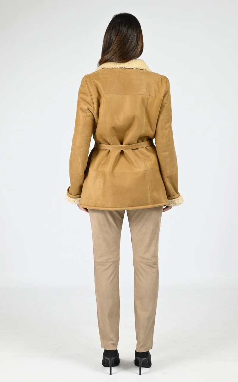 Veste cintrée peau lainée camel