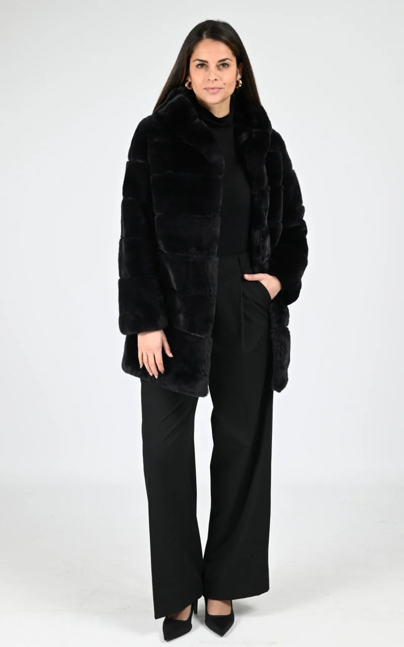 Veste capuche fourrure de lapin rex noir