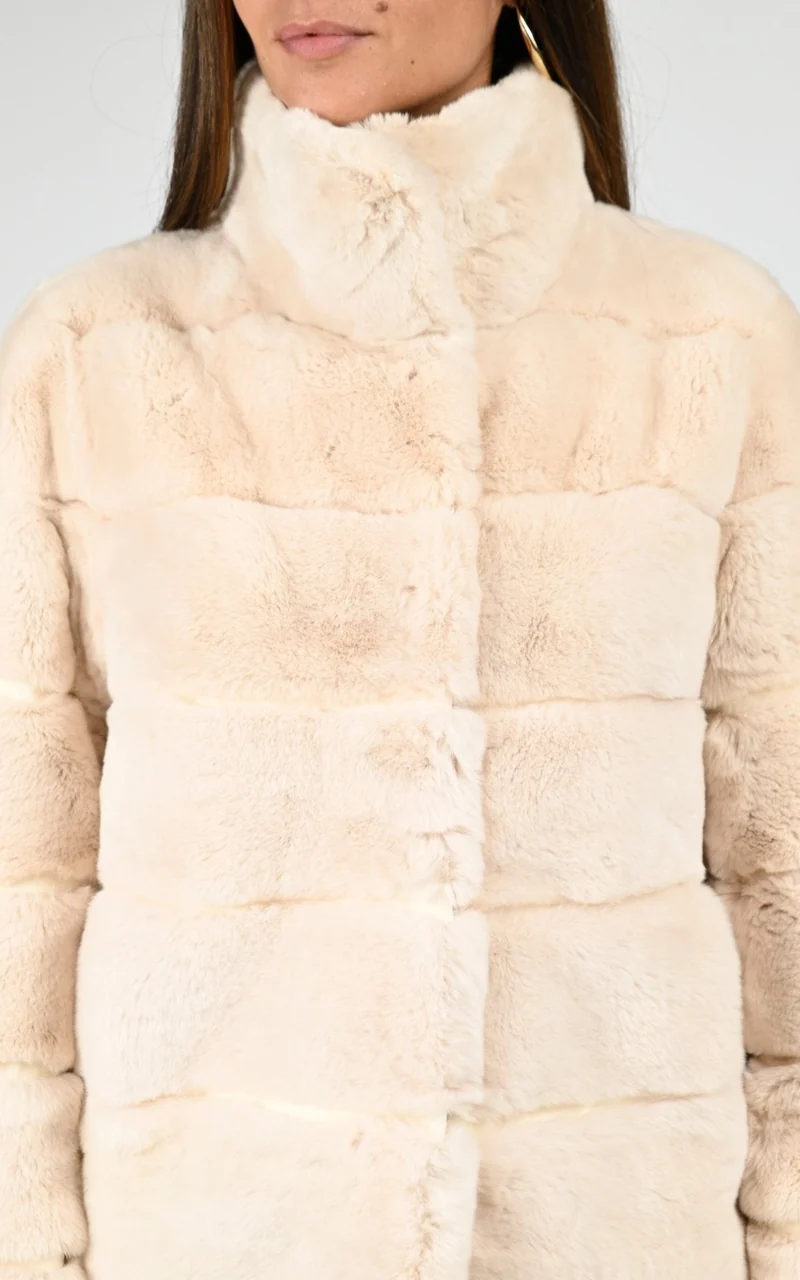 Veste en fourrure de lapin Rex ivoire