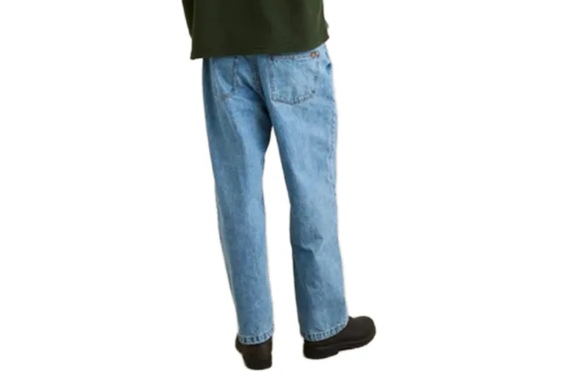 LE JEAN ESSENTIEL