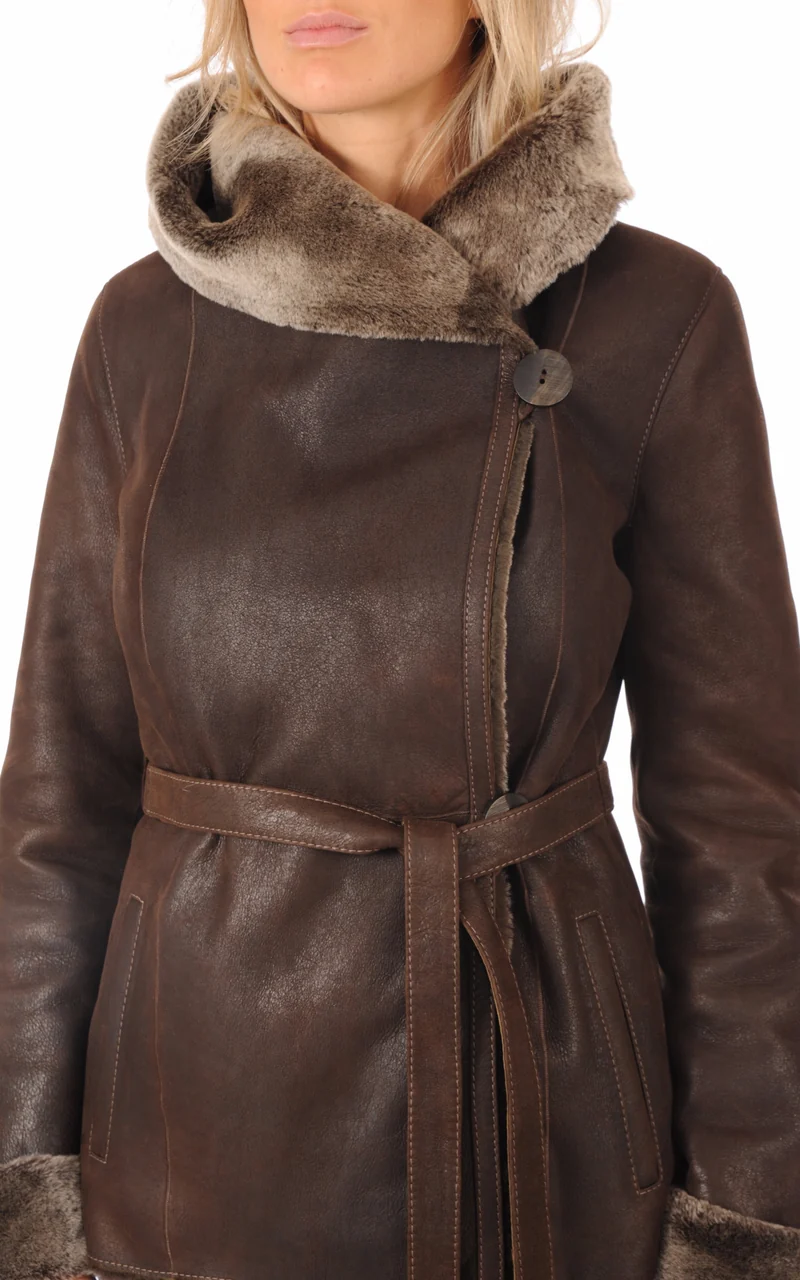 Veste cintrée peau lainée marron