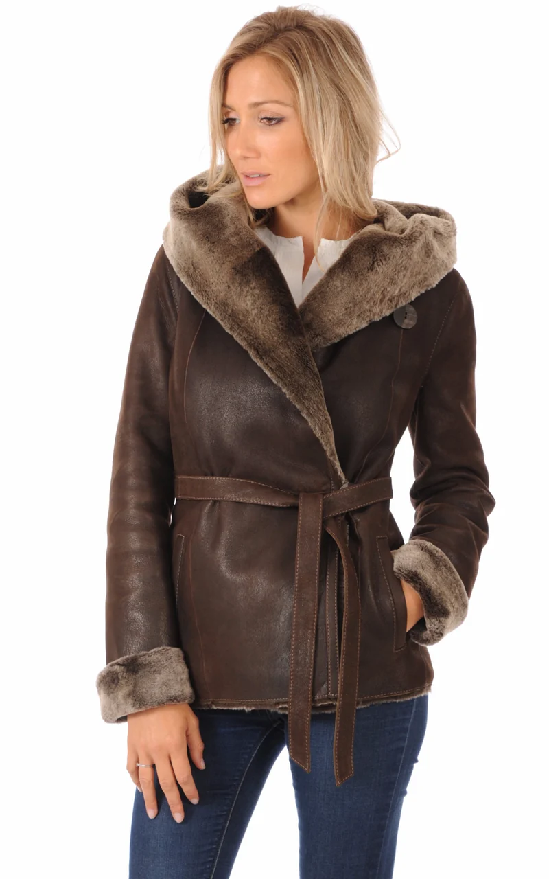 Veste cintrée peau lainée marron