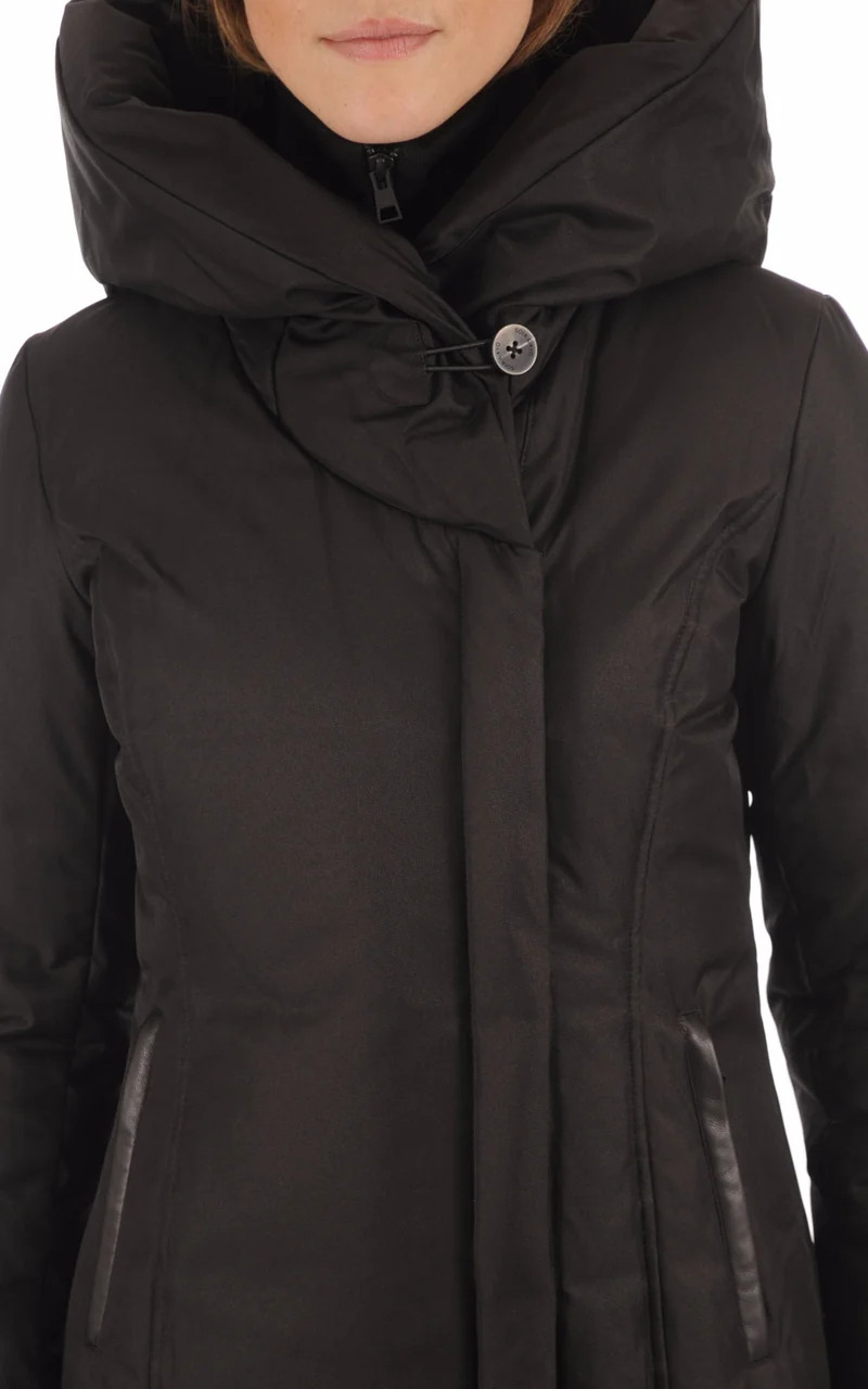 Parka cintrée noir