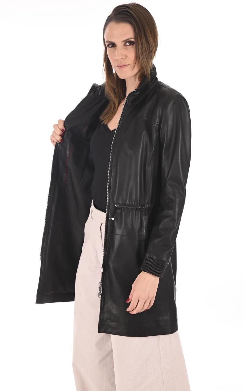 Veste 3/4 avec capuche cuir agneau noir