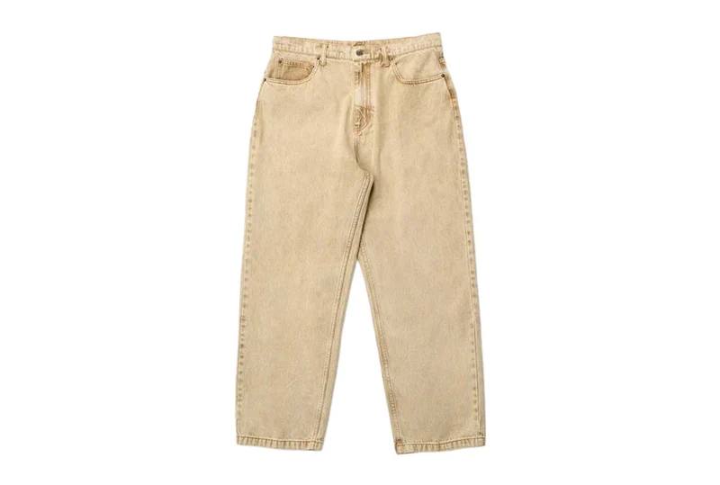 LE JEAN ESSENTIEL